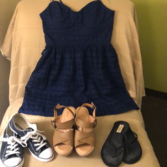 Trixxi Dresses & Skirts - Trixxi navy blue spaghetti strap dress